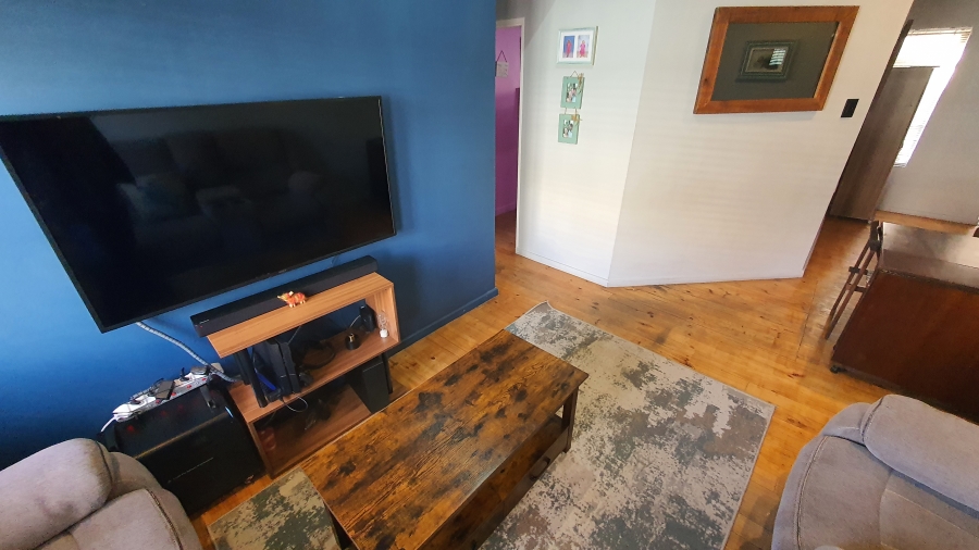 3 Bedroom Property for Sale in Mossel Bay Central Western Cape